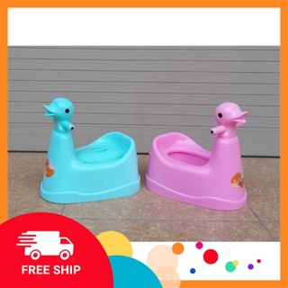 Bô vệ sinh hình vịt đáng yêu cho bé có nắp và khay rút GDTA