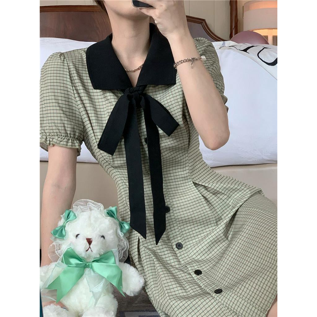 Đầm Cột Nơ Cổ Chữ V Màu Xanh Lá 51663
