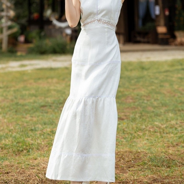 Leena// Đầm linen phối ren