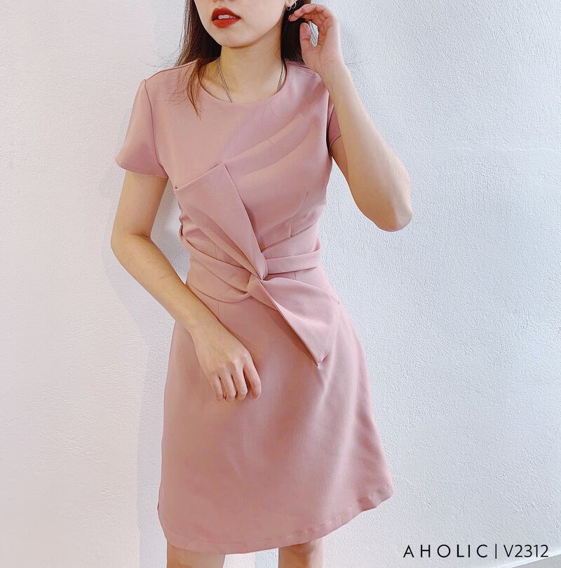 [Mã SKAMA06 giảm 8% tối đa 50K đơn 250K] Đầm dáng A vải tây eo nơ 3 màu Aholic V2312 | BigBuy360 - bigbuy360.vn