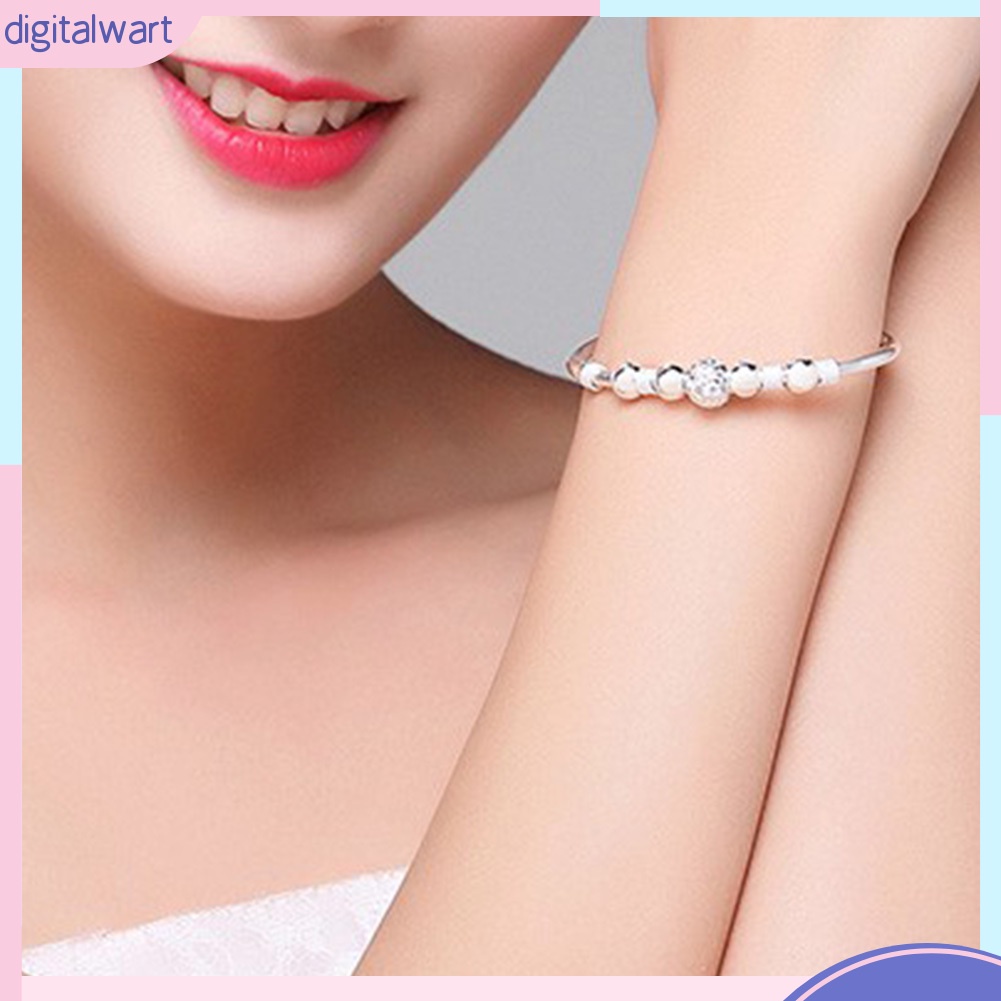 Vòng đeo tay thiết kế chuỗi hạt ngọc trai nhân tạo sang trọng cá tính dành cho nữ