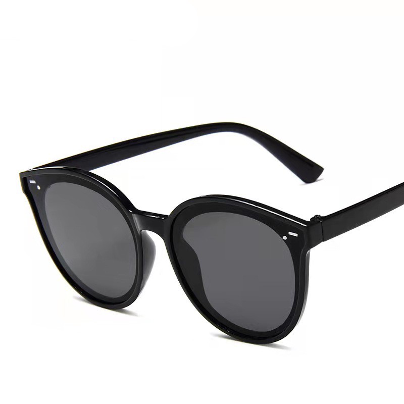 Kính Mát Thời Trang Cho Trẻ Em