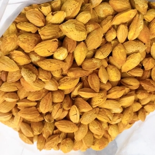 Hạnh nhân rang bơ