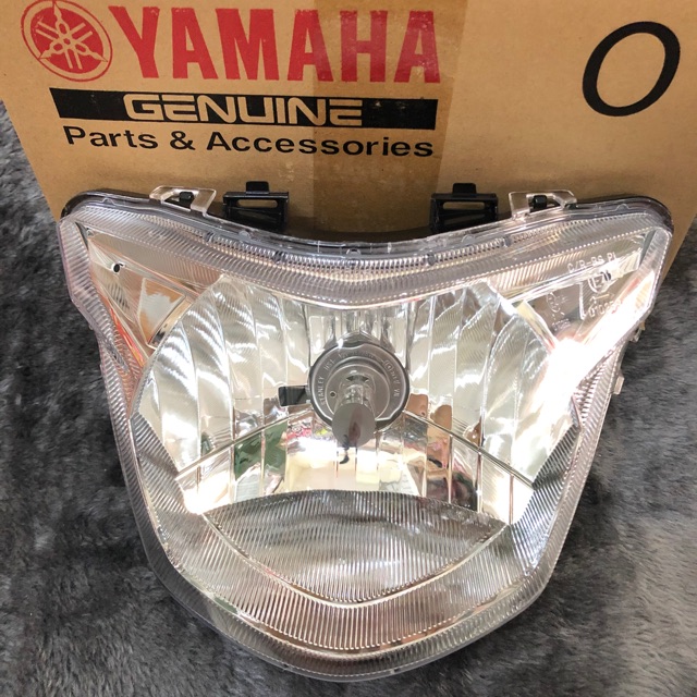 Pha đèn exciter 150cc rin Yamaha có luôn bóng rin