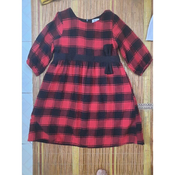 thanh lý váy thu đông bé gái 7-8 tuổi, g9 moza