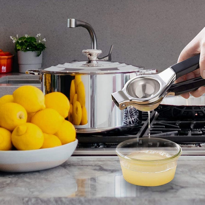 Dụng cụ vắt nước chanh thép không gỉ với tay cầm bằng silicone tiện lợi dành cho nhà bếp