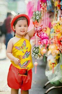 Yếm cô tấm bé gái
