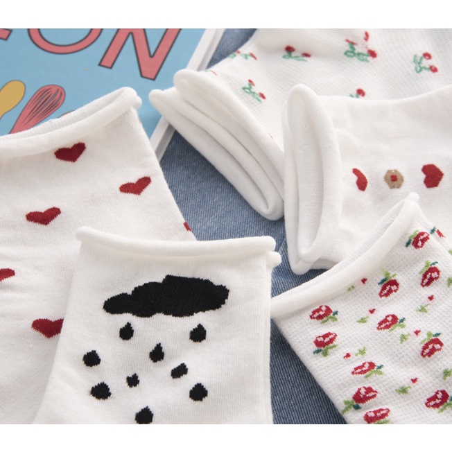 Vớ nữ cổ nhún phong cách Hàn Quốc siêu dễ thương và xinh xắn.