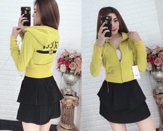 Áo khoác lửng thêu 