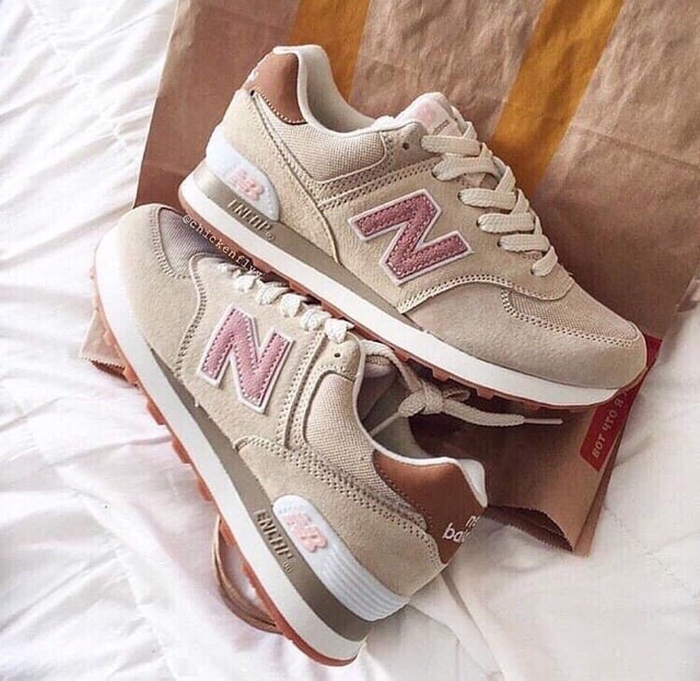 Giày thể thao nb547