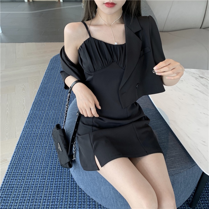 Bộ đồ 2 món gồm đầm hai dây ôm dáng + áo khoác vest thời trang Hàn Quốc ngọt ngào cho nữ (có bán lẻ)