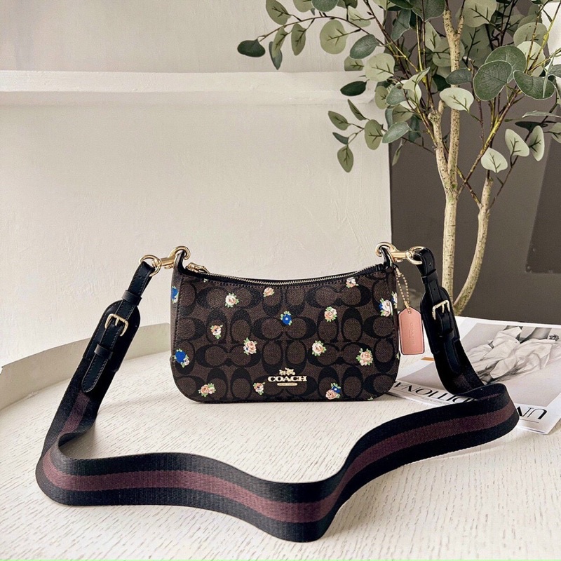 Túi Coach dáng thuyền siêu xịn store