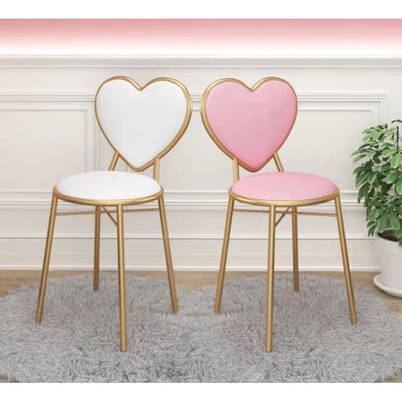 Ghế tim bàn trang điểm