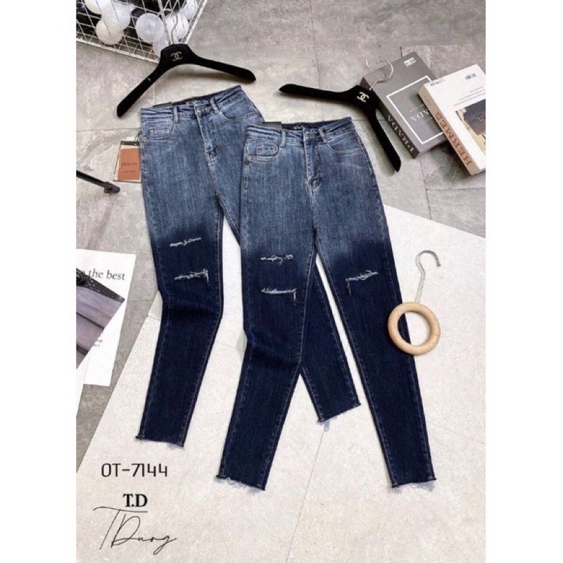 Quần bò ôm loang đen + xanh