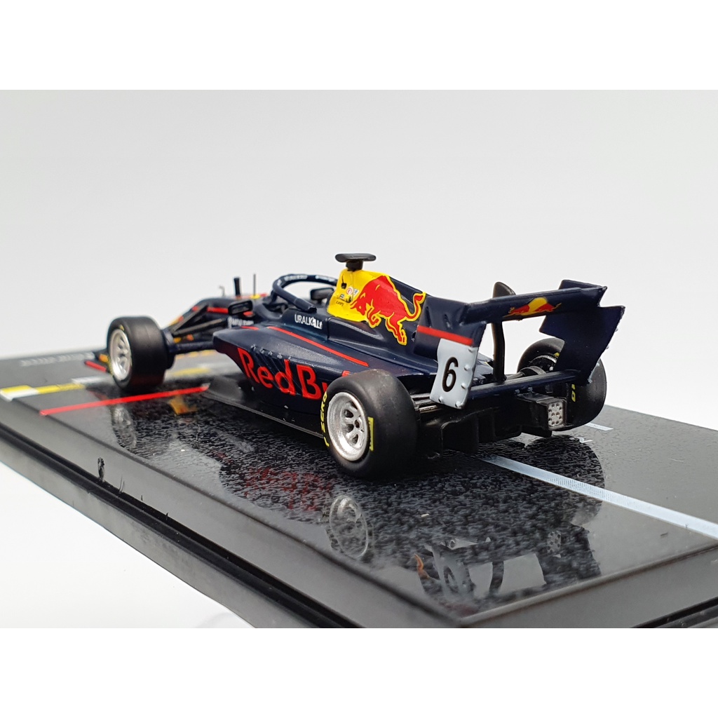 Xe Mô Hình Dallara Formula 3 1:64 Tarmac Works ( Xanh RedBull )