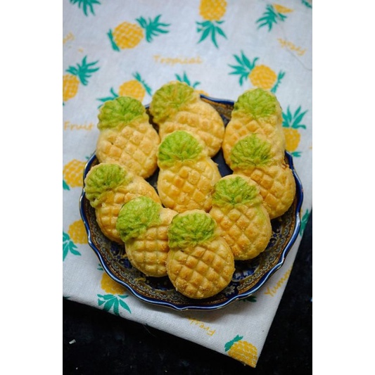 Khuôn lò xo 4 mặt quả dứa, khuôn bánh dứa 50g gồm 1 cây nhấn + 4 mặt quả dứa 50g