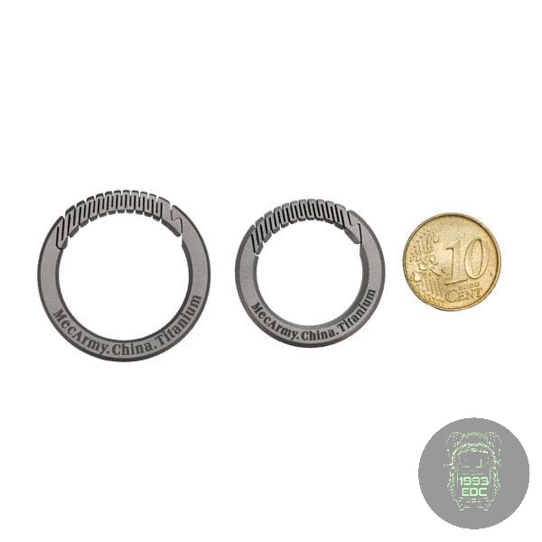 Móc khóa CH9/CH10 Titanium Circle Carabiner Keychain