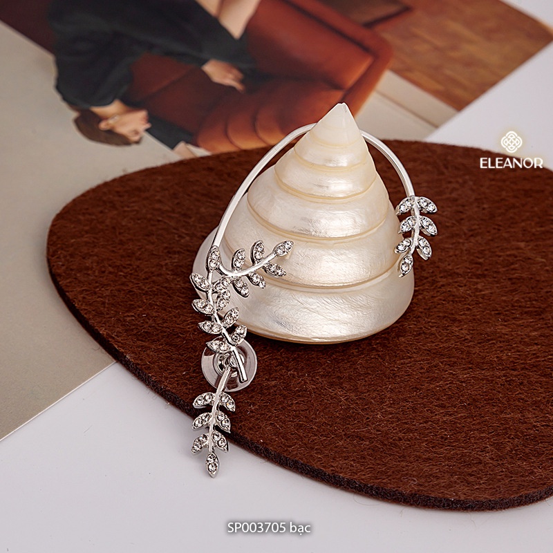 Bông tai nữ gắn vành Eleanor Accessories hình vòng nguyệt quế phụ kiện trang sức sang chảnh 3704 (một chiếc)