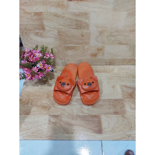 Dép nhựa nữ hình gấu  siêu dễ thương