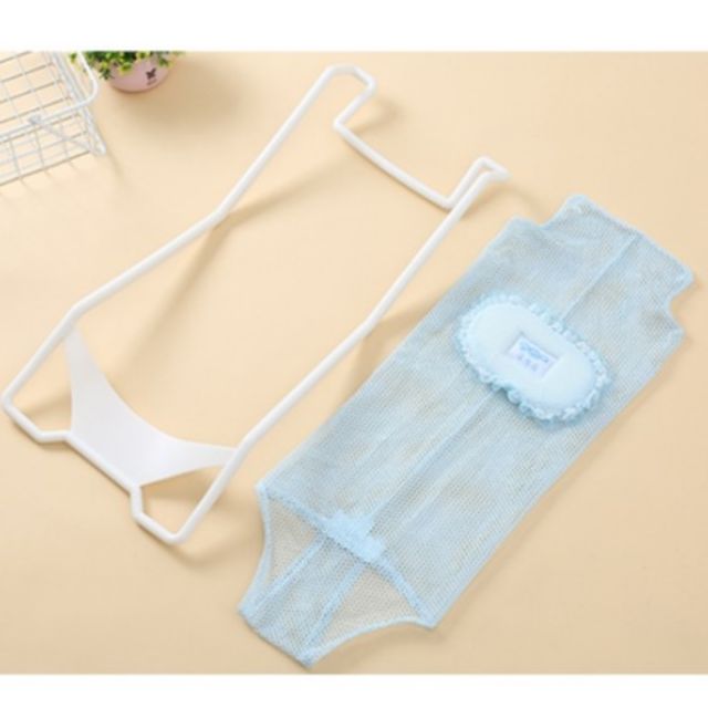 Lưới tắm tặng kèm gối cho bé sơ sinh