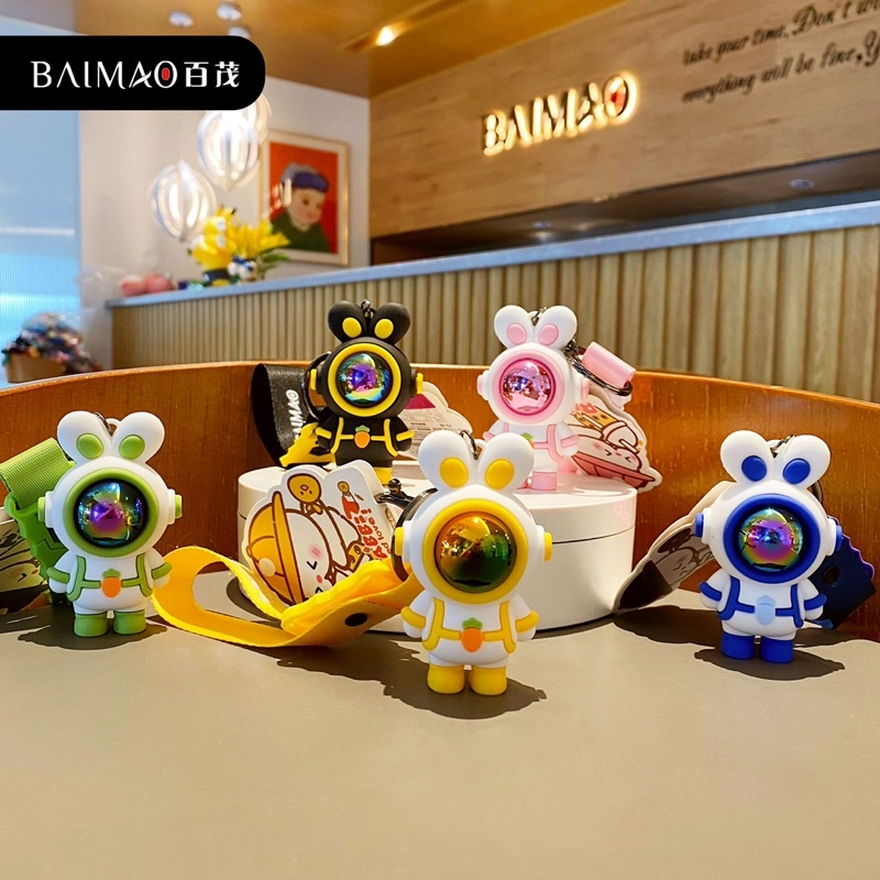 Móc Chìa Khoá Phi Hành Gia Bụng Hình Cà Rốt A74, Móc Chìa Khoá Phi Hành Gia Tai Thỏ Bự Đáng Yêu