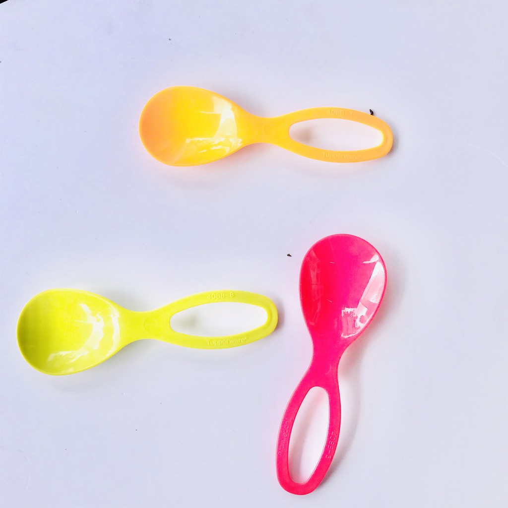 Muỗng gia vị Tupperware chất liệu nhựa nguyên sinh