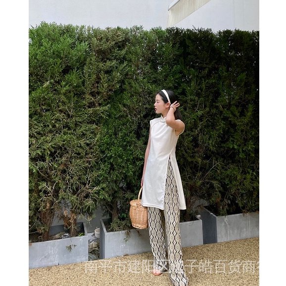 Áo Kiểu Sườn Xám Cách Tân Không Tay Cổ Đứng Xẻ Tà Phong Cách Retro Trung Hoa