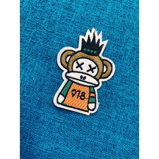 hình may khỉ hoa mắt trang trí áo