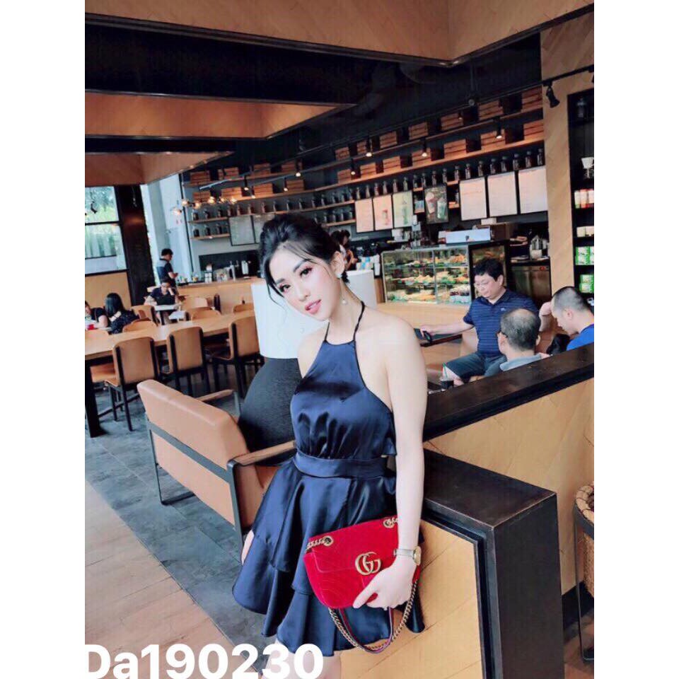 Đầm xòe phi lụa cổ yếm hở lưng