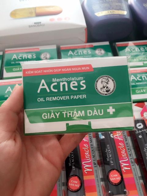 Giấy thấm dầu Acnes Mentholatum