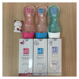 Dung dịch vệ sinh PHỤ NỮ PH CARE FEMIMINE WASH của Nhật