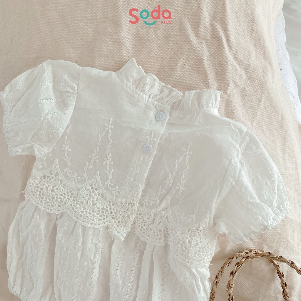 Bộ liền bé gái SODA KIDS viền ren công chúa cổ đứng, chất liệu thô mềm, mỏng, mát