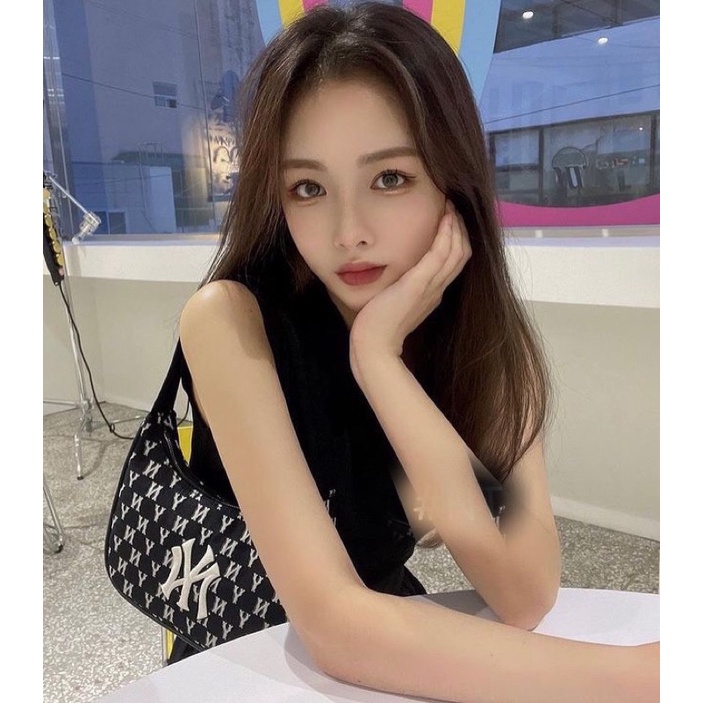 Túi xách tay, kẹp nách Nữ MLB NY chất liệu Polyeste, full tem tag