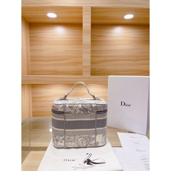 Túi xách diỏr cốp hàng thêu sz 23 order trung