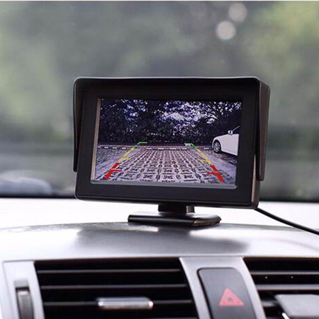 -Màn hình hiển thị đặt trên taplo xe là một loại màn hình được thiết kế và xây dựng dựa trên chiếc màn hình taplo trước