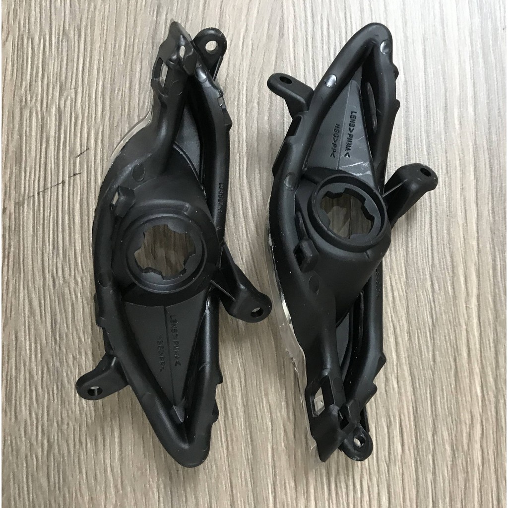 Đèn xi nhan trước Rs không đuôi bóng