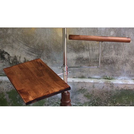 Bộ đỡ giày và vắt quần lắp vào manocanh