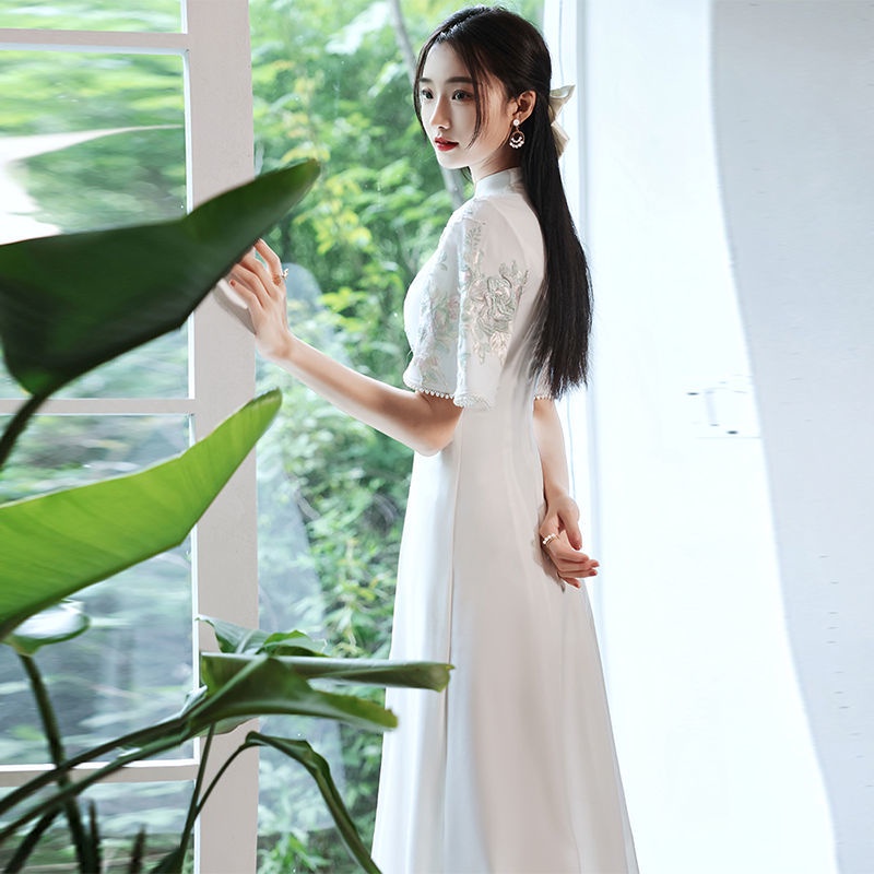 Đầm Sườn Xám Màu Trắng Phong Cách Trung Hoa Thời Trang Mùa Thu Cho Nữ