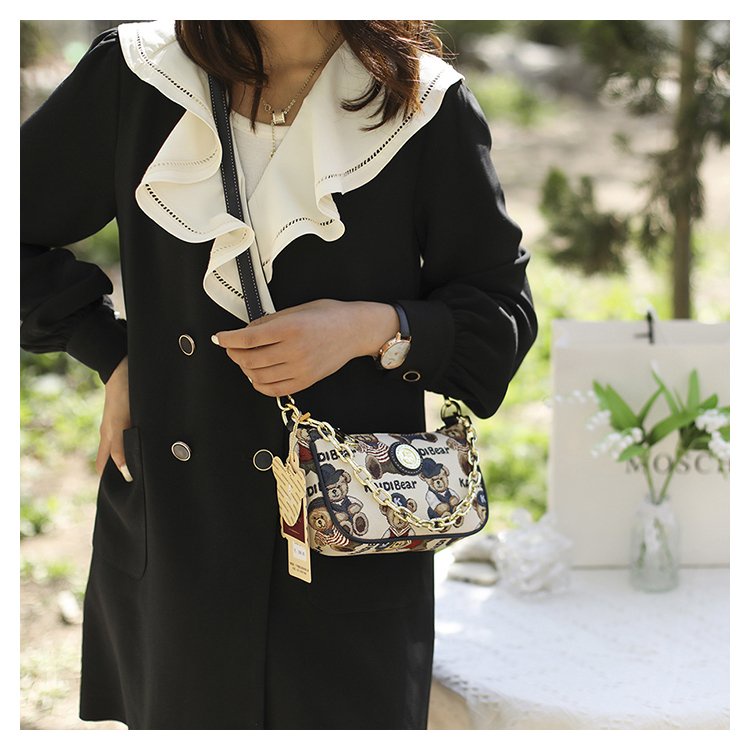 Túi Xách Đeo Vai / Đeo Dưới Cánh Tay Dây Xích Cao Cấp Phong Cách Mới Dễ Phối Đồ