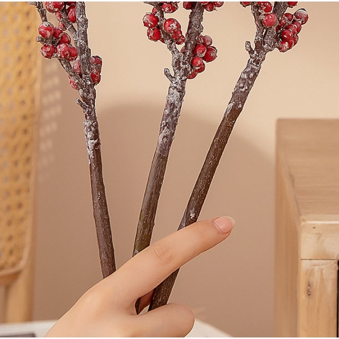 Hoa giả- Hoa lụa cao cấp trang trí nhà cửa mô phỏng cành hồng gai mang phong cách hơi hướng âu châu