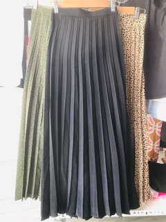 Chân váy Pull n Bear Auth
