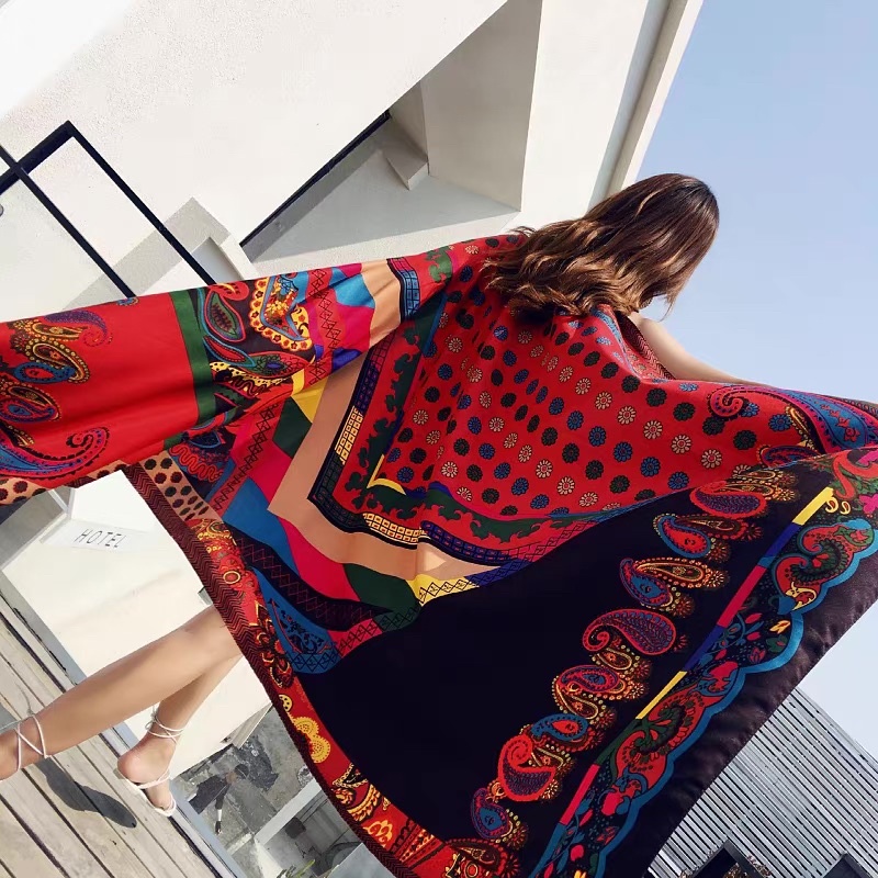 Khăn Đi Biển Hoạ Tiết Đỏ Công Phong Cách Boho Vintage