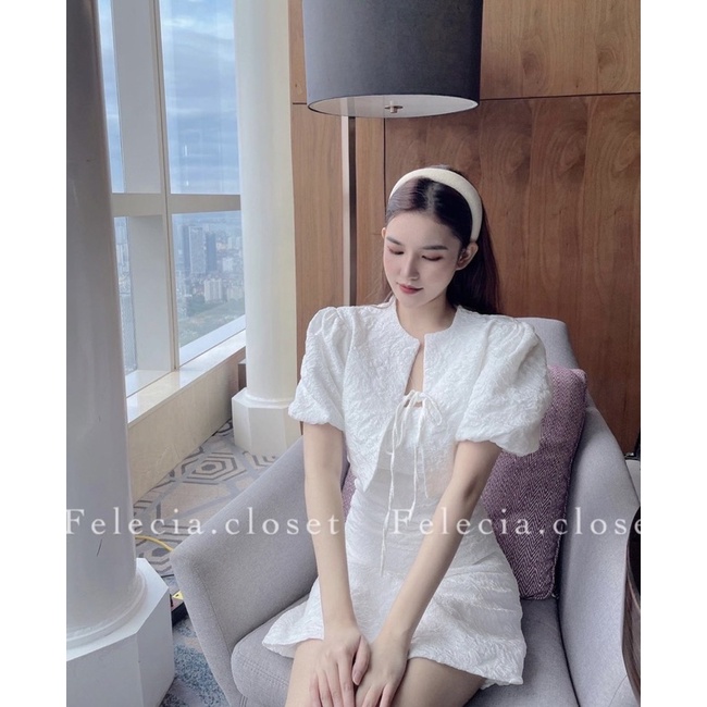 SET ĐẦM 2S TRẮNG GẤM HOA NỔI KÈM CROP CỘT TAY BỒNG