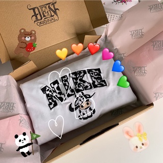 Áo thun bò sữa thêu tên theo yêu cầu unisex ĐEN Original