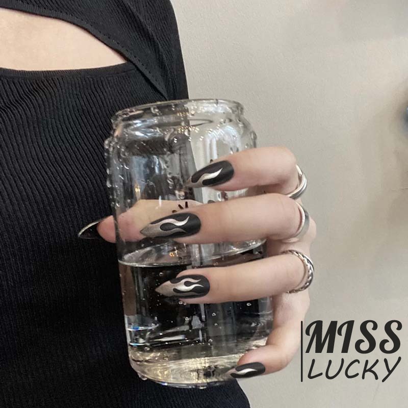 Set 24 Móng Tay Giả Hình Ngọn Lửa Độc Đáo Tiện Lợi