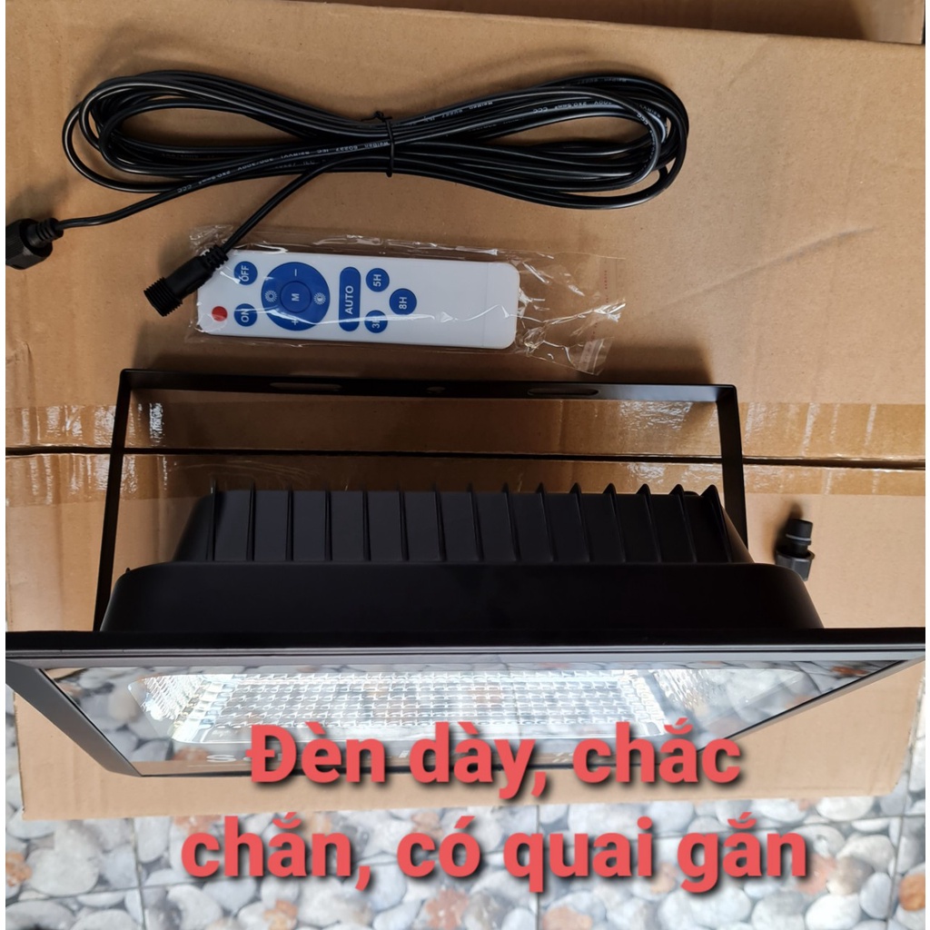 Đèn pha năng lượng mặt trời 100w IP67 sáng mạnh, pin lâu - Tấm pin rời dây nối 5m và kèm remote điều khiển