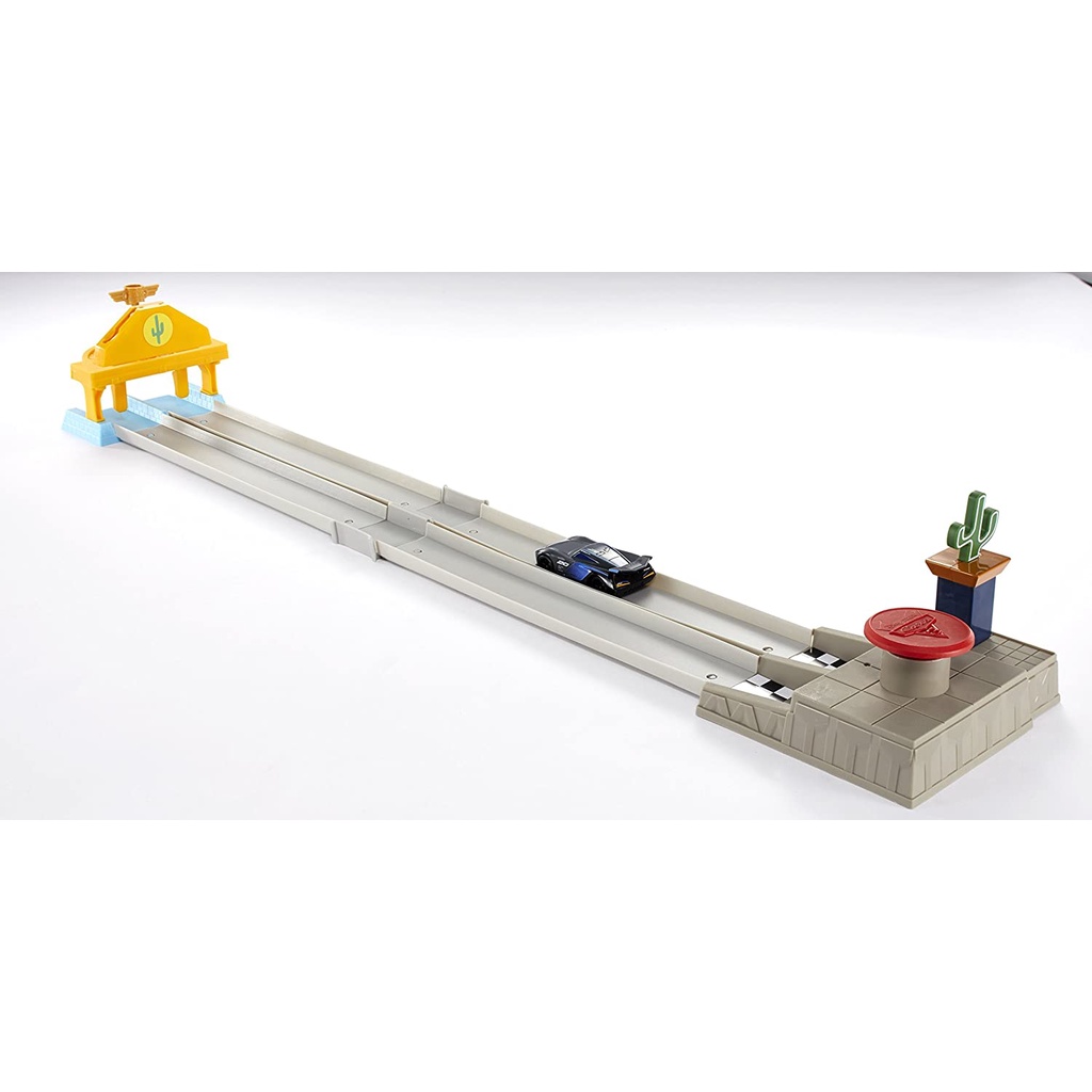 Bộ mô hình đường đua Disney Pixar Cars 3 Piston Cup Race-Off Playset Mattel FBG40