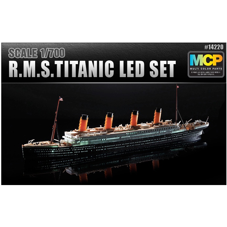 Học viện 1/700 R.M.S. Bộ Mô Hình Tàu TITANIC Bằng Nhựa Có Đèn LED Độc Đáo #14220