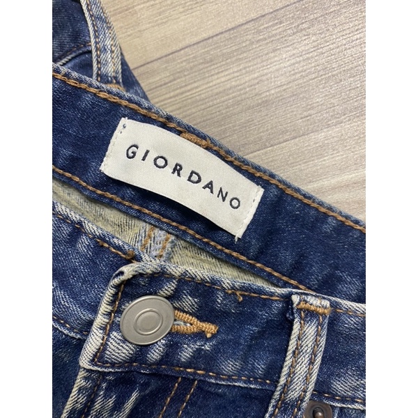 Quần Jeans Nam Ống Côn Slimfit Slim fit Giordano korea