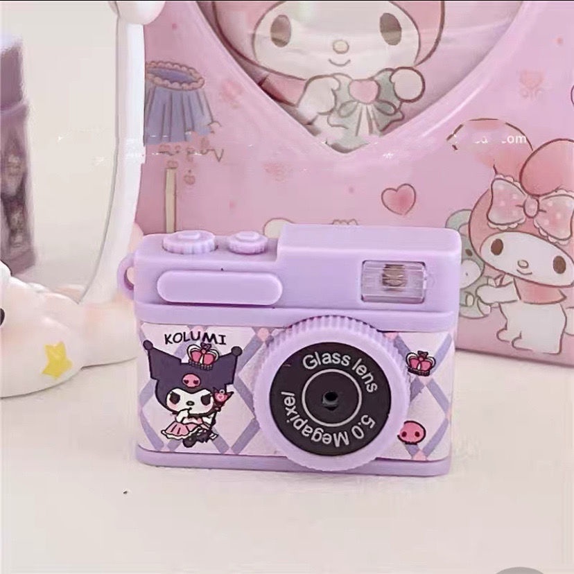 Móc Khóa Hình Máy Ảnh Sanrio Tai To Phát Quang Độc Đáo